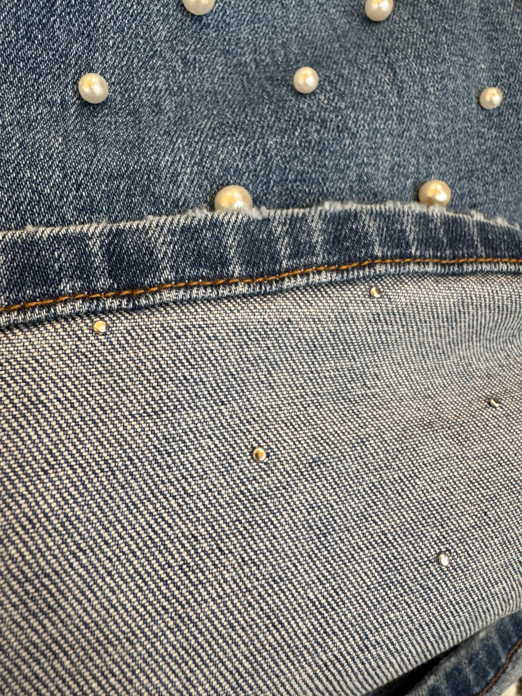 Denim & Pearls Crop Jeans