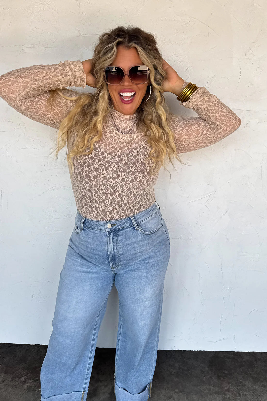 Jolie Lace Thumbhole Top