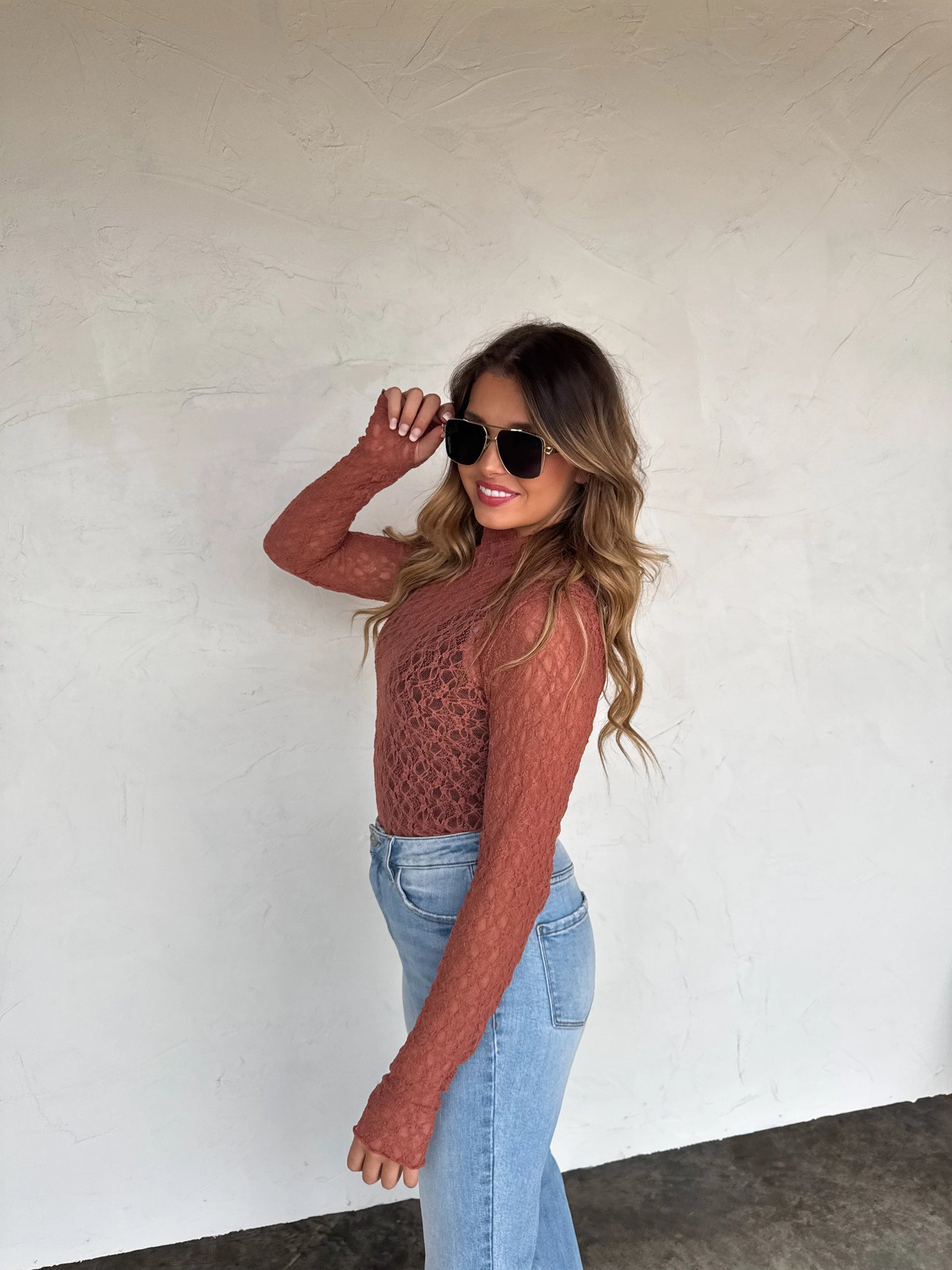 Jolie Lace Thumbhole Top