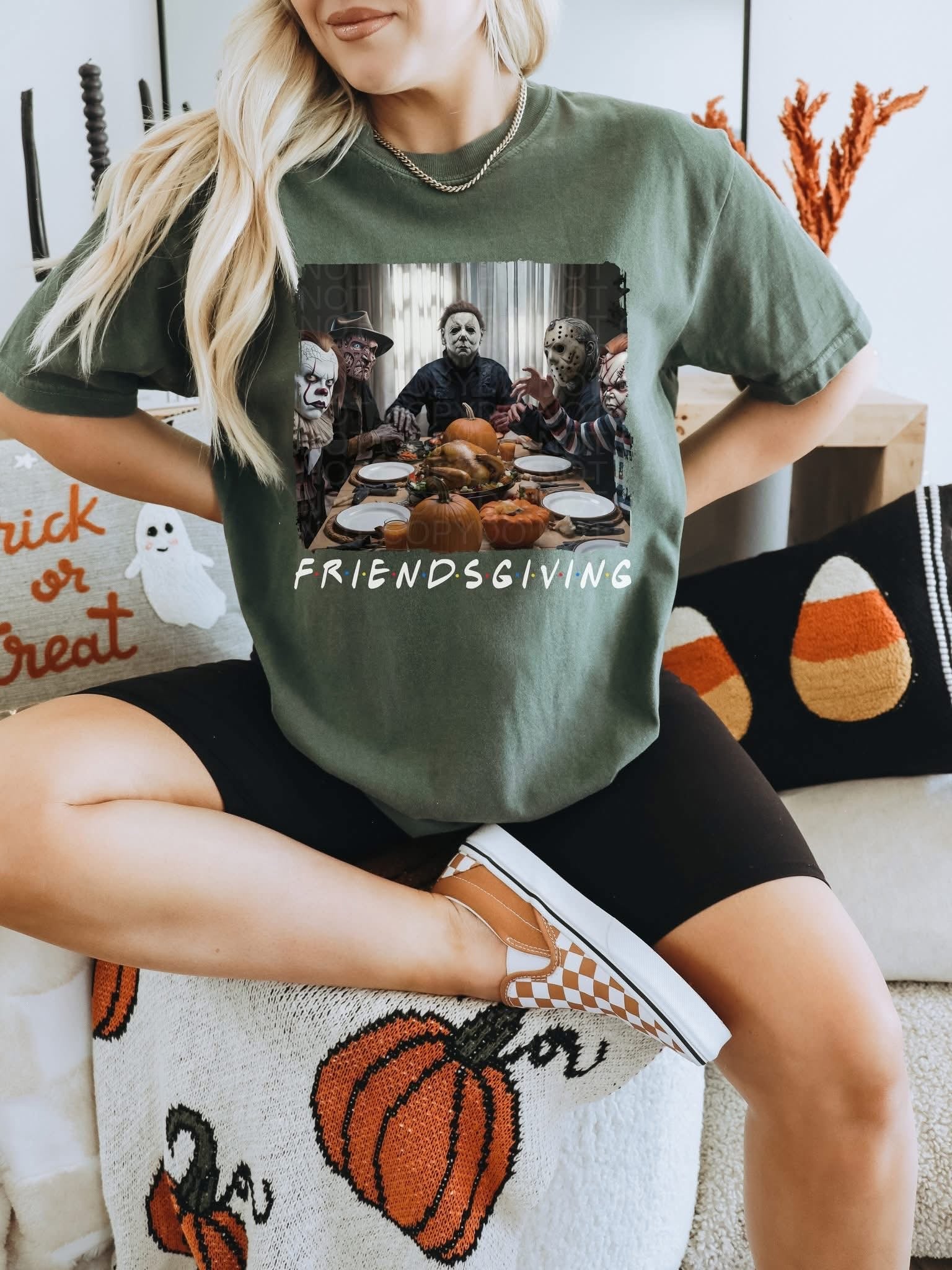 Friendsgiving Tee