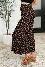 Crisp Kiss Midi Skirt