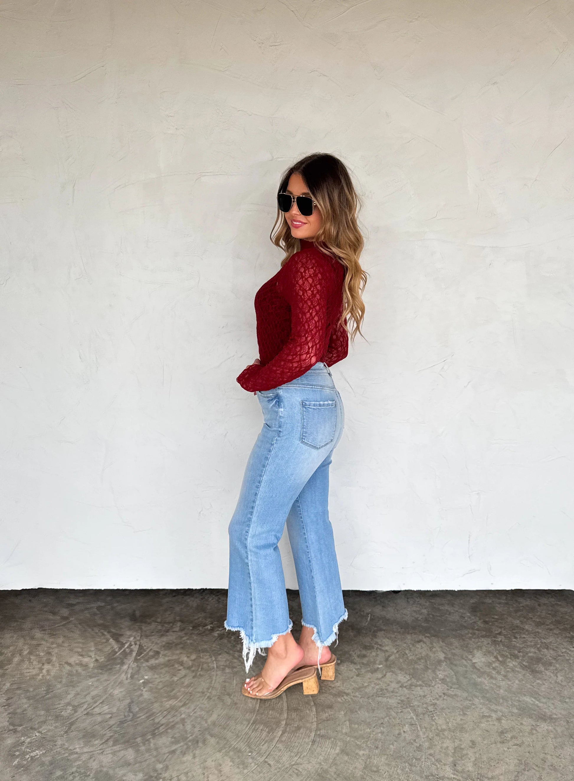 Jolie Lace Thumbhole Top