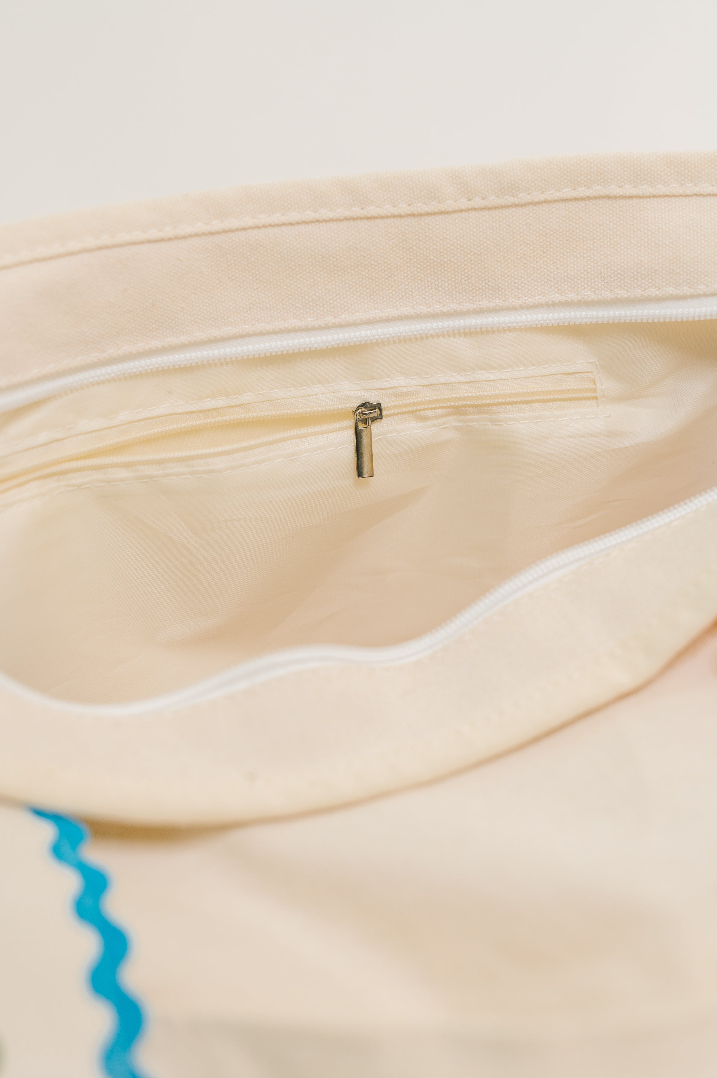 Hollis Scallop Tote