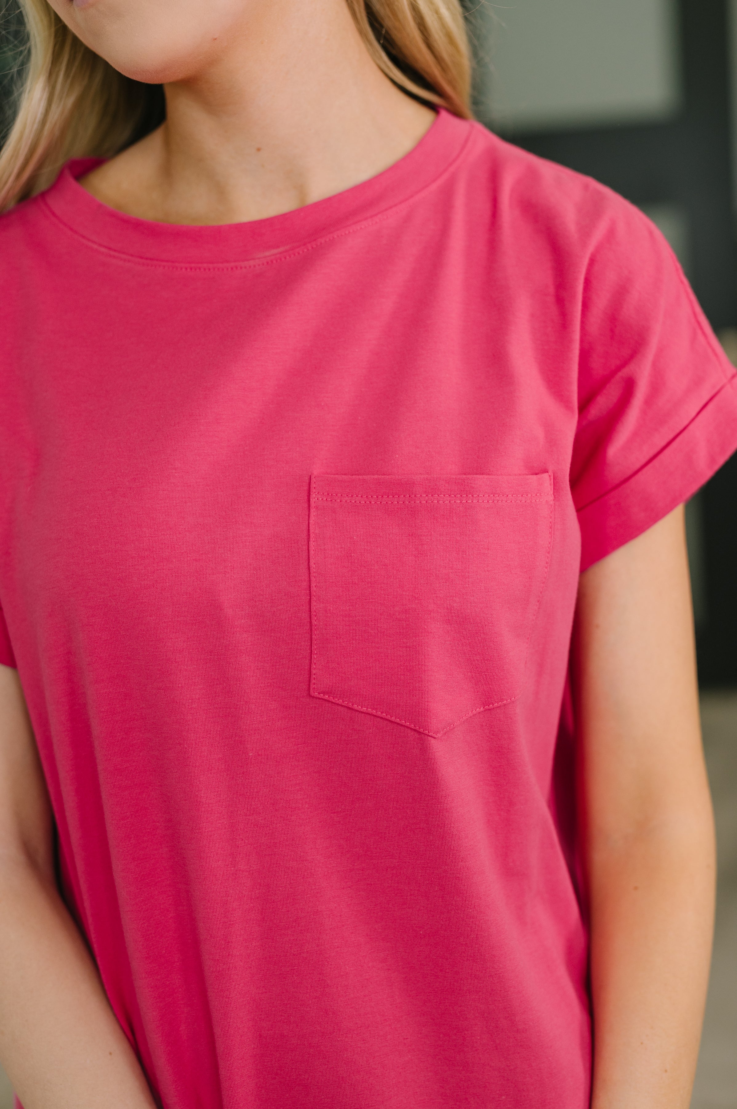 Harley Short Sleeve Midi Dress in Hot Pink