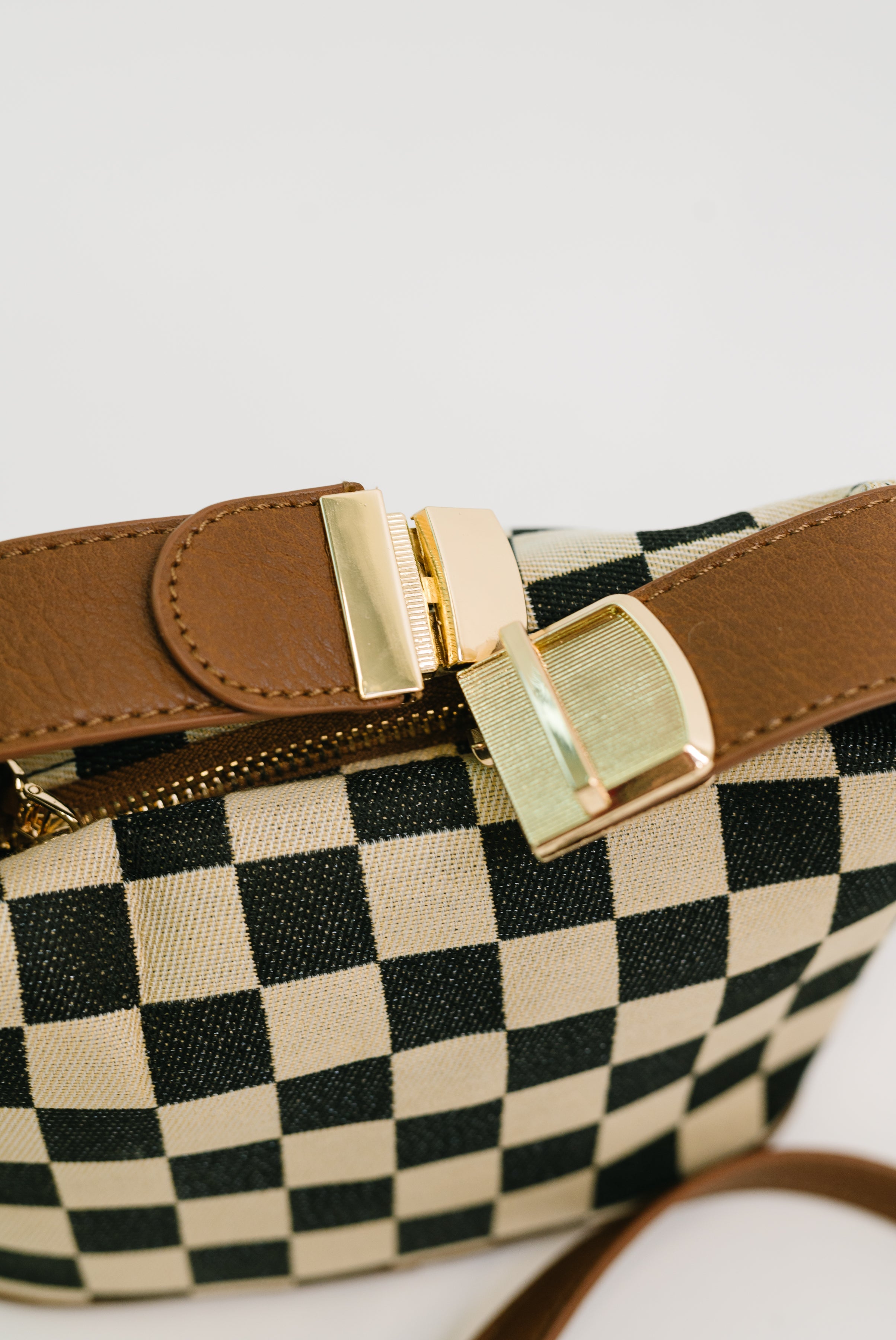Wisp Crossbody Bag